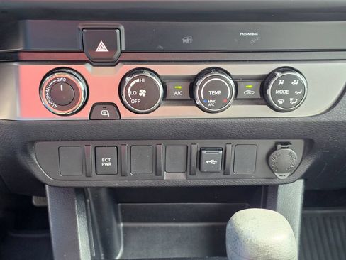 Used 2021 Toyota Tacoma SR w/ SR Convenience Package AWD/4WD image 25