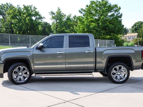 Used 2018 GMC Sierra 1500 Denali w/ Denali Ultimate Package AWD/4WD image 4