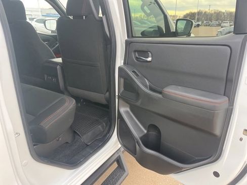 Used 2023 Nissan Frontier PRO-4X w/ Pro Convenience Package image 43