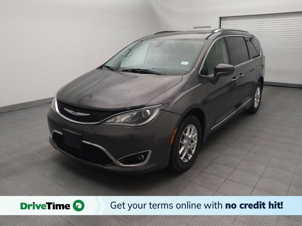 Used 2020 Chrysler Pacifica Touring-L FWD image 1