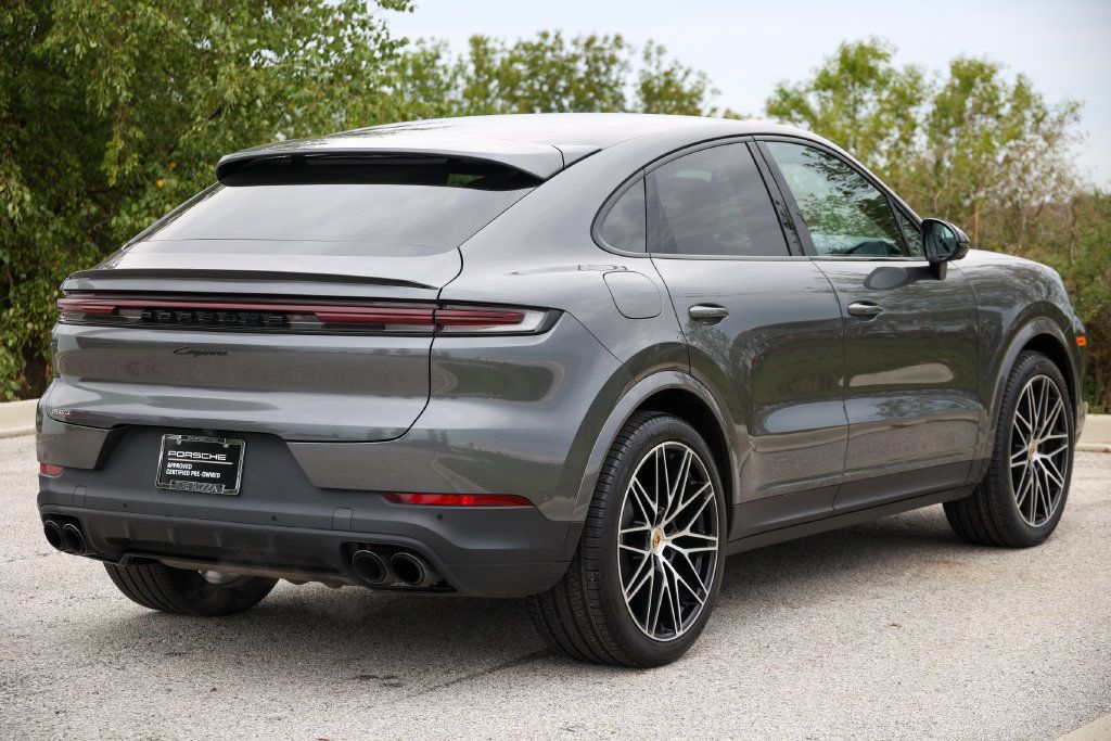 Certified 2024 Porsche Cayenne Coupe AWD/4WD image 20