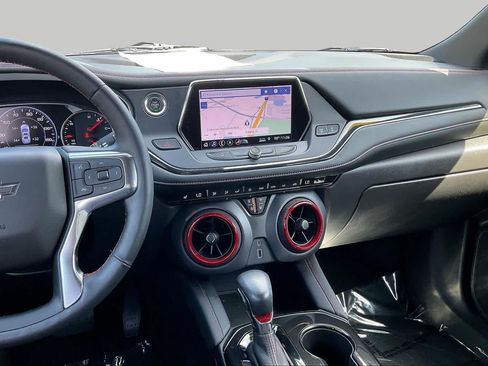 Used 2019 Chevrolet Blazer RS w/ Sun and Wheels Package FWD image 7