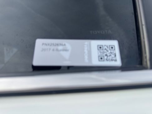 Used 2017 Toyota 4Runner Limited image 24