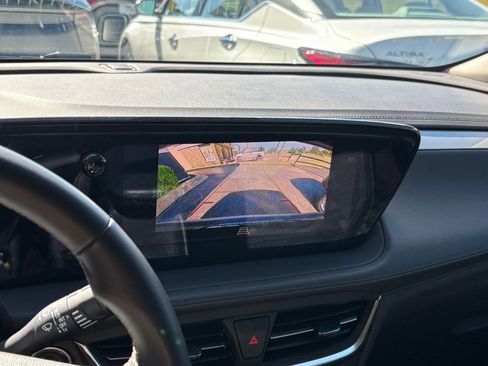 Used 2025 Buick Encore GX Preferred FWD image 22