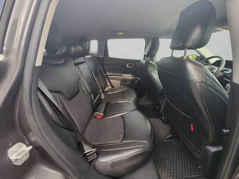 Used 2022 Jeep Compass Trailhawk image 33