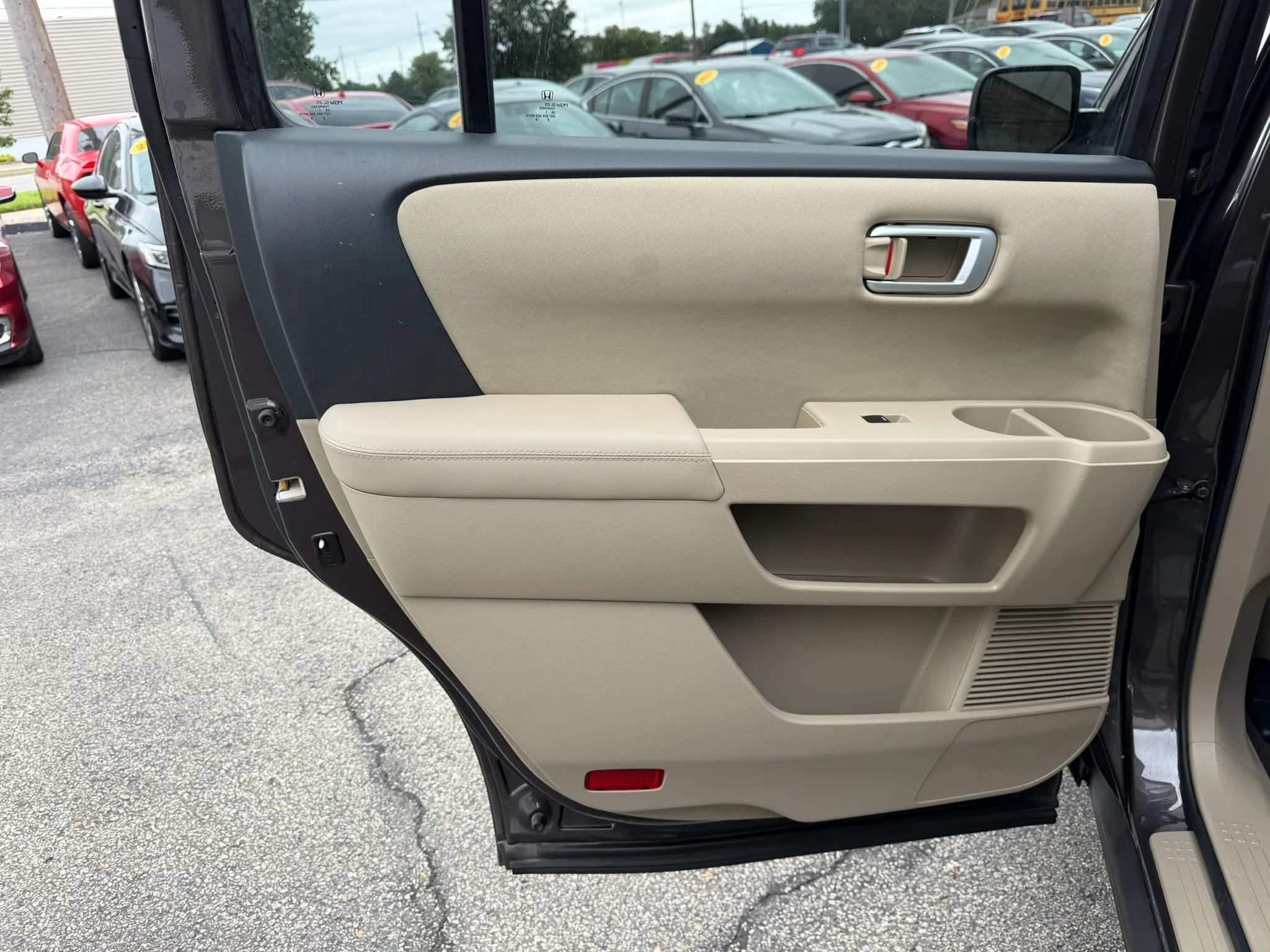 Used 2012 Honda Pilot LX image 17