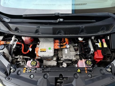 Used 2018 Chevrolet Bolt LT FWD image 42