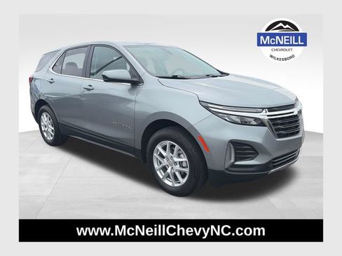 Used 2024 Chevrolet Equinox LT w/ LPO, Floor Liner Package AWD/4WD image 1