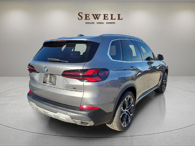 Used 2026 BMW X5 xDrive40i w/ Climate Comfort Package AWD/4WD image 5
