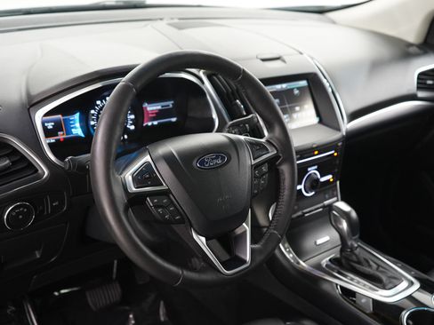 Used 2015 Ford Edge Titanium w/ Equipment Group 302A AWD/4WD image 21