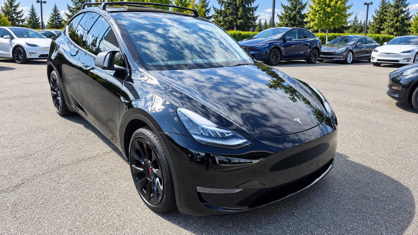 Used 2023 Tesla Model Y Long Range AWD/4WD image 3