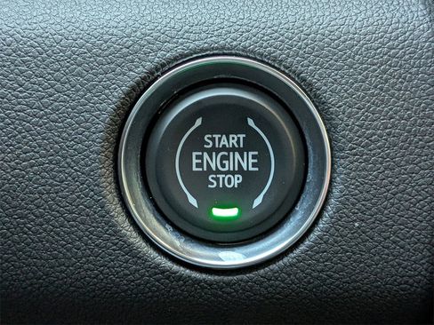 Used 2026 GMC Acadia Denali Ultimate image 31