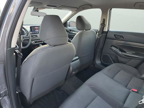 Used 2023 Nissan Altima 2.5 SV image 18