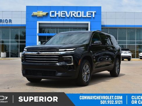New 2026 Chevrolet Traverse LT w/ Driver Confidence Package FWD image 1