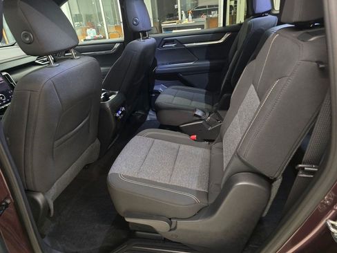 Used 2026 GMC Acadia Elevation FWD image 32