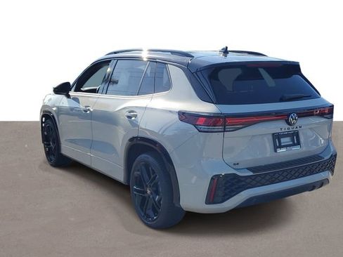 New 2026 Volkswagen Tiguan SE R-Line FWD image 3