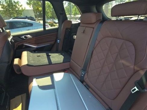 Used 2024 BMW X5 xDrive40i w/ M Sport Package image 23