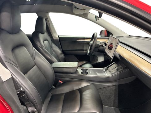 Certified 2023 Tesla Model Y Long Range AWD/4WD image 13