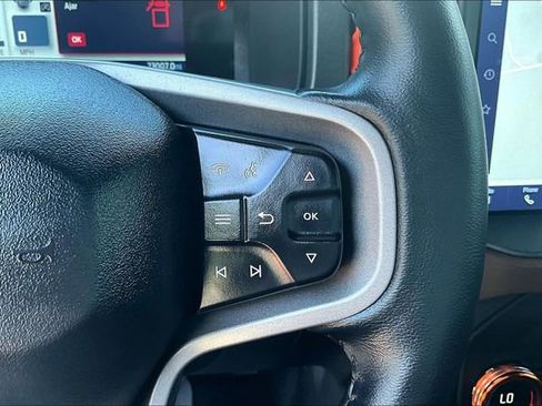 Used 2024 Ford Bronco Outer Banks AWD/4WD image 12