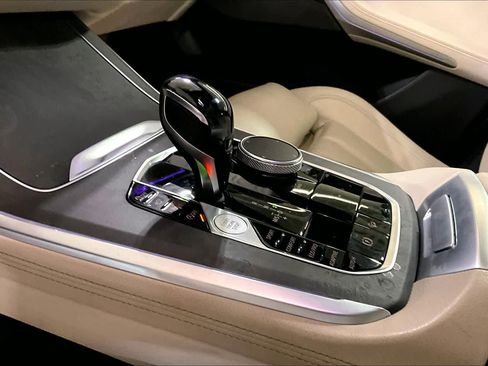 Used 2019 BMW X5 xDrive40i w/ Premium Package 2 image 17