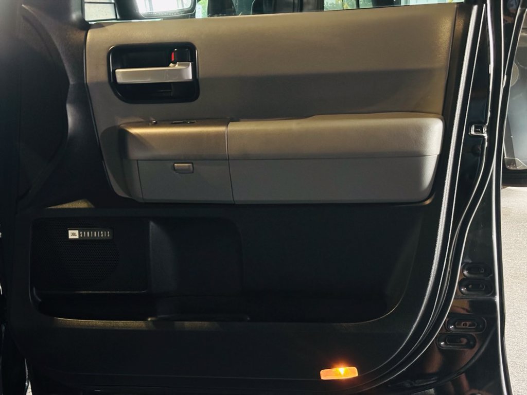 Used 2015 Toyota Sequoia Limited AWD/4WD image 44