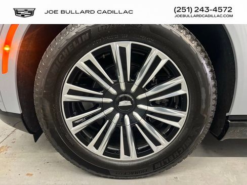 New 2026 Cadillac Escalade IQ Luxury 1 w/ LPO, Floor Liner Package image 16