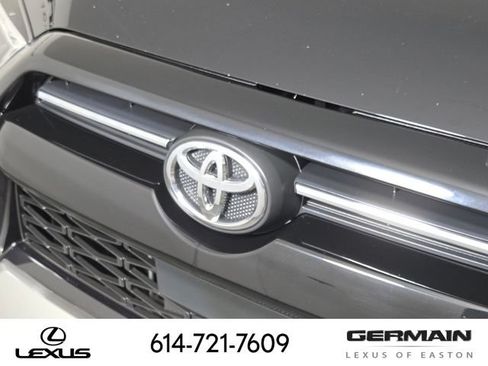 Used 2021 Toyota 4Runner TRD Off-Road Premium w/ Moonroof Package AWD/4WD image 15