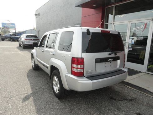 Used 2012 Jeep Liberty Sport AWD/4WD image 3