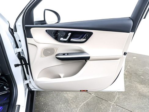 Certified 2025 Mercedes-Benz GLC 350e 4MATIC image 26