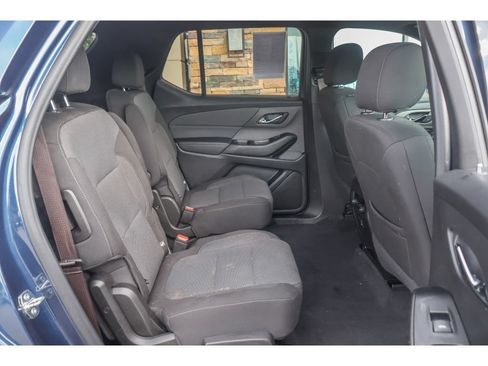 Used 2023 Chevrolet Traverse LT AWD/4WD image 20