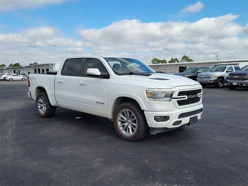 Used 2022 RAM 1500 Laramie w/ Sport Appearance Package image 19