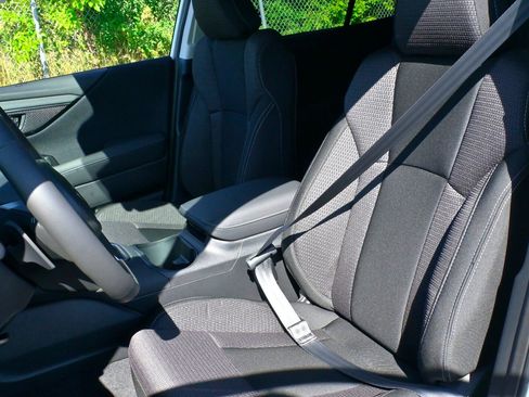 New 2025 Subaru Outback Premium image 15