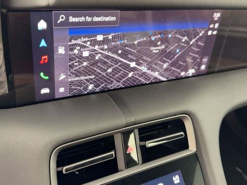 Used 2025 Porsche Taycan image 22