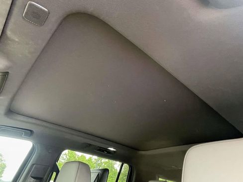 Used 2023 GMC Yukon XL SLT w/ SLT Premium Package AWD/4WD image 19