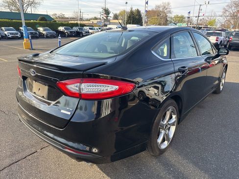 Used 2016 Ford Fusion SE w/ Equipment Group 201A image 5