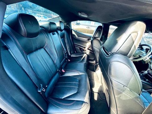 Used 2017 Maserati Ghibli w/ Sport Package image 13