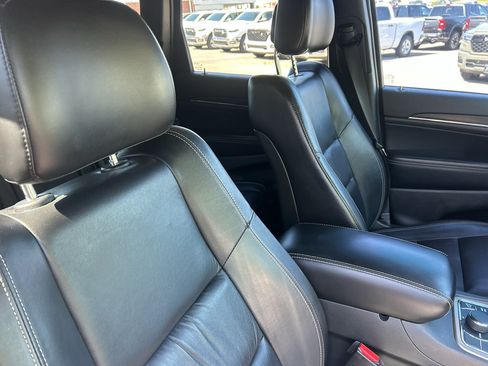 Used 2015 Jeep Grand Cherokee Limited AWD/4WD image 14