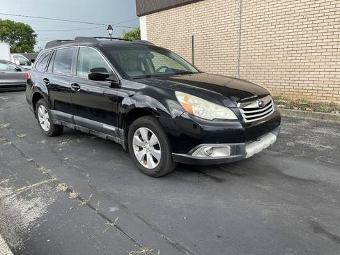 Used 2010 Subaru Outback 3.6R Limited AWD/4WD image 7
