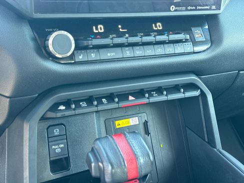 Used 2022 Toyota Tundra TRD Pro AWD/4WD image 12