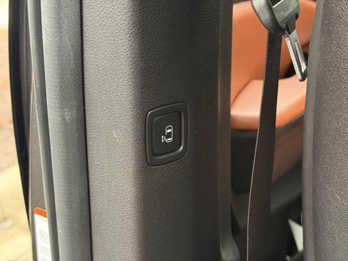 Used 2022 Kia Carnival SX image 47