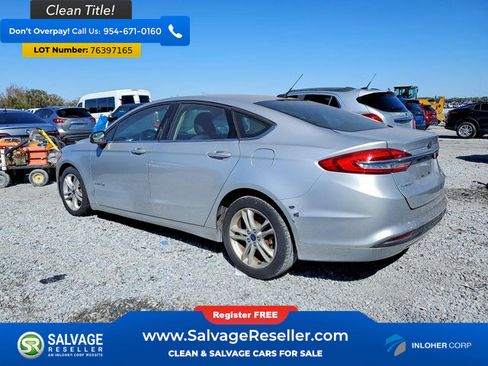 Used 2018 Ford Fusion SE image 3
