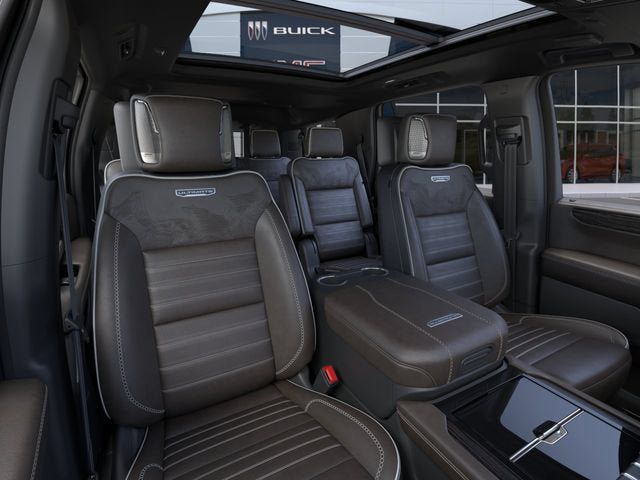 New 2026 GMC Yukon Denali Ultimate w/ LPO, Floor Liner Package AWD/4WD image 16