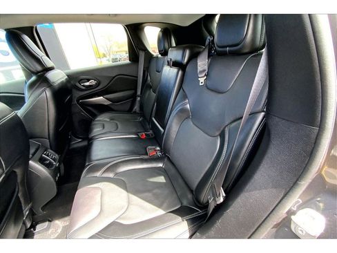 Used 2021 Jeep Cherokee Latitude Lux image 27