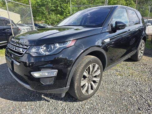 Used 2018 Land Rover Discovery Sport HSE Luxury image 4