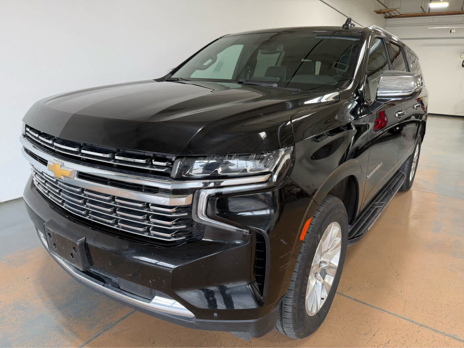 Used 2024 Chevrolet Suburban Premier AWD/4WD image 1