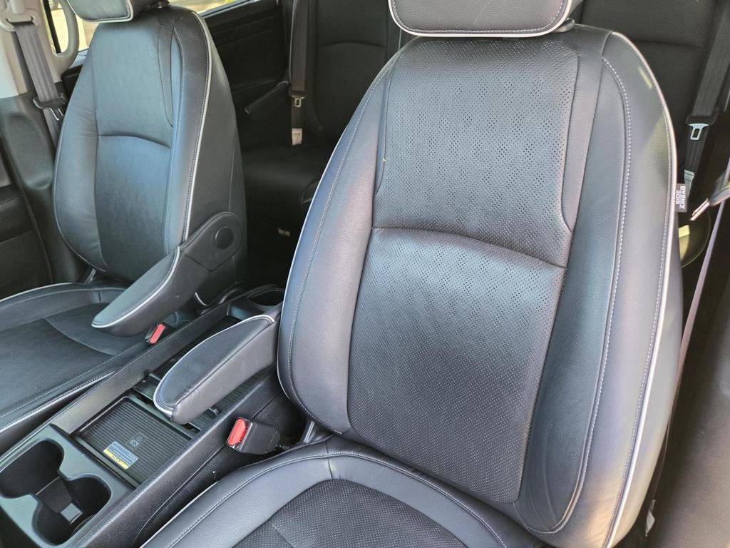 Used 2024 Honda Odyssey Elite image 16