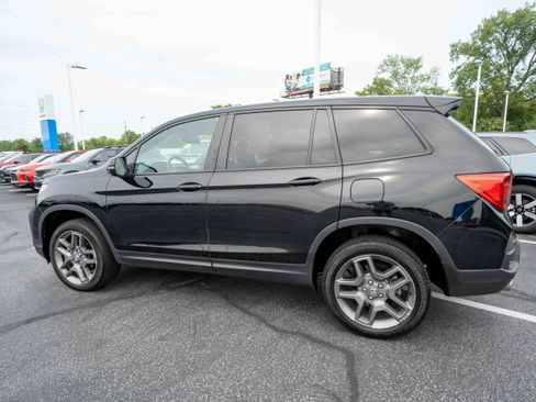 Used 2023 Honda Passport EX-L image 4