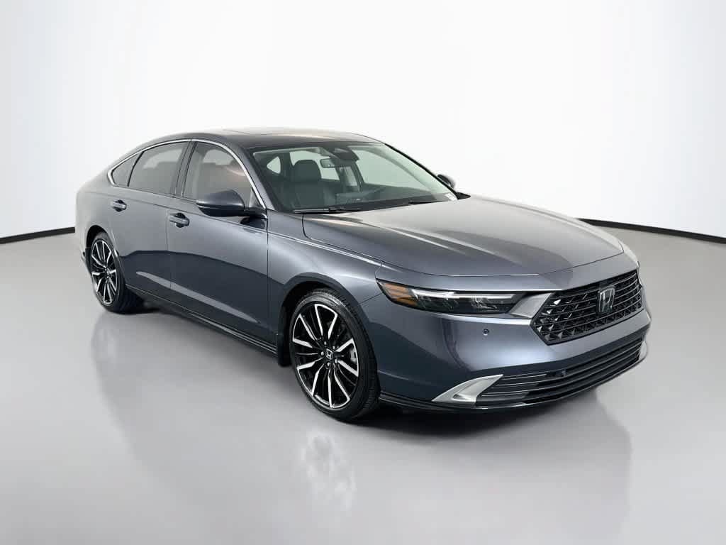 Used 2025 Honda Accord Touring image 7
