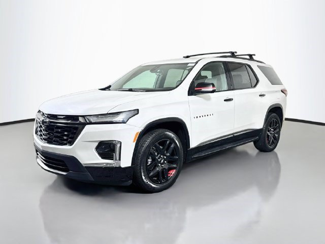Used 2023 Chevrolet Traverse Premier w/ Redline Edition FWD image 4
