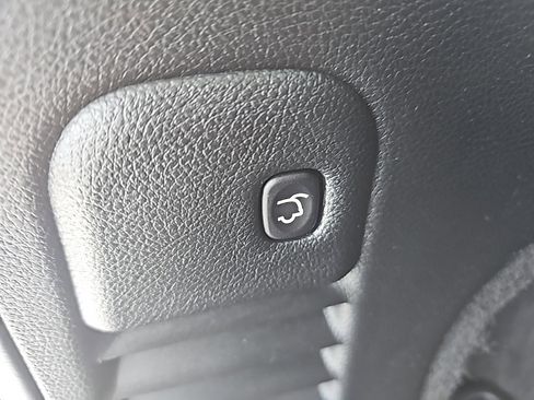 Certified 2020 Jeep Grand Cherokee Limited w/ Premium Lighting Group image 23